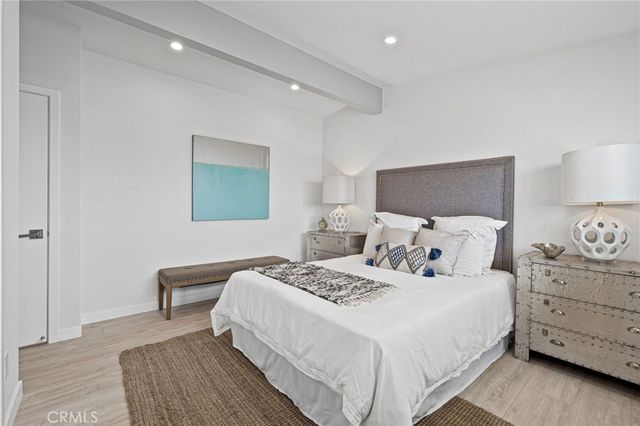 1210 1st Place, Hermosa Beach, CA 90254