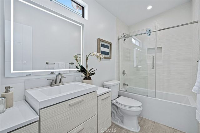 1210 1st Place, Hermosa Beach, CA 90254