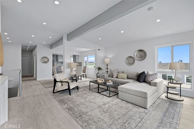 1210 1st Place, Hermosa Beach, CA 90254
