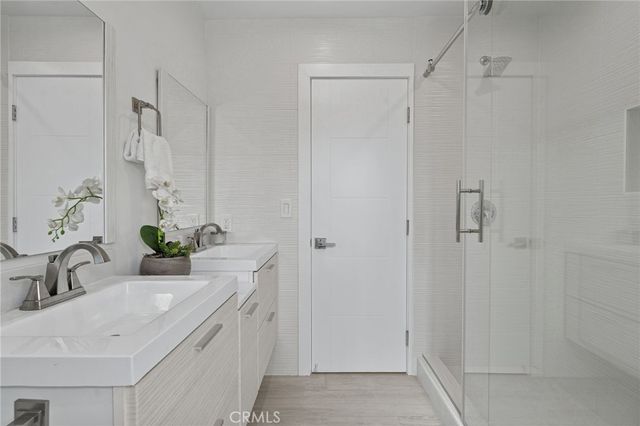 1210 1st Place, Hermosa Beach, CA 90254