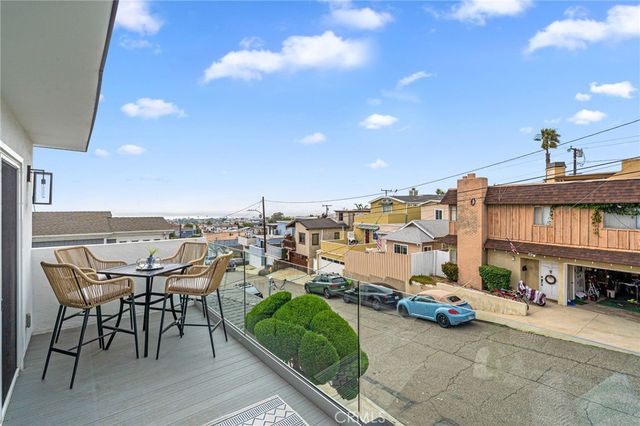 1210 1st Place, Hermosa Beach, CA 90254