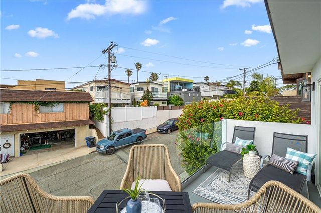 1210 1st Place, Hermosa Beach, CA 90254