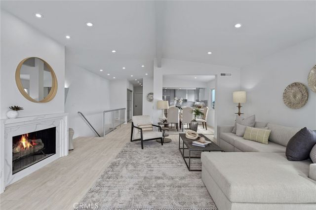 1210 1st Place, Hermosa Beach, CA 90254