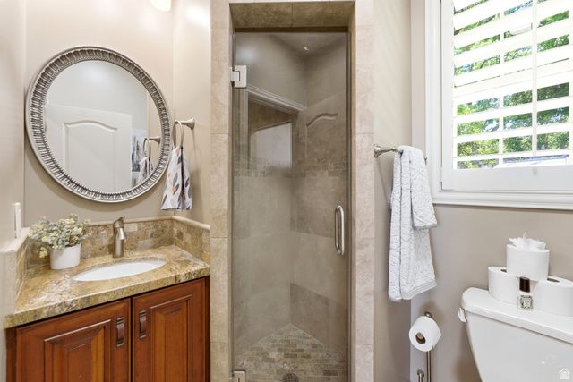 702 E 200 N, Kaysville, UT 84037