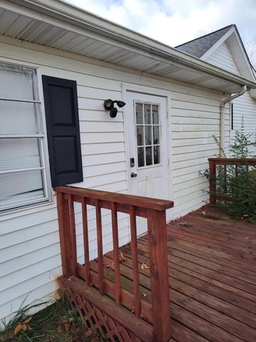 2601 W Valley Road, Dunlap, TN 37327