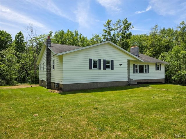 5386 Mud Mill Road, Clay, NY 13029