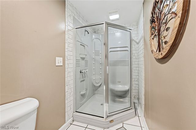 6832 Hillside Road, Independence, OH 44131