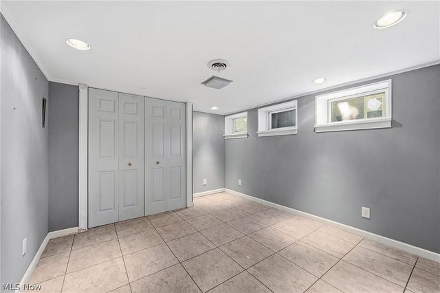 6832 Hillside Road, Independence, OH 44131