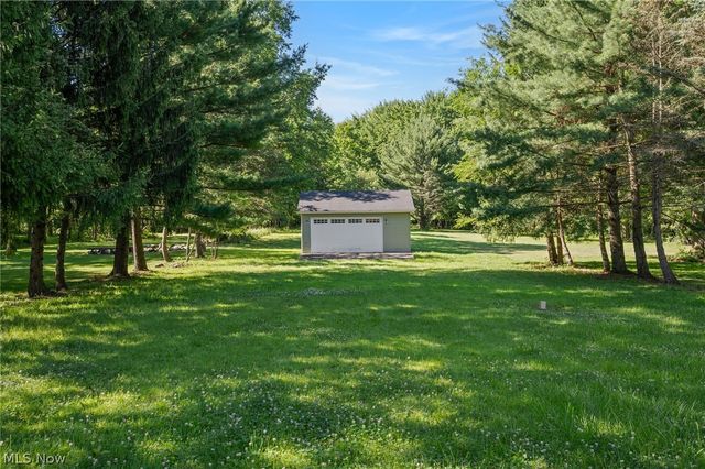 6832 Hillside Road, Independence, OH 44131