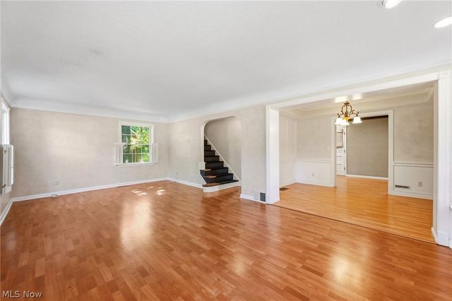 6832 Hillside Road, Independence, OH 44131