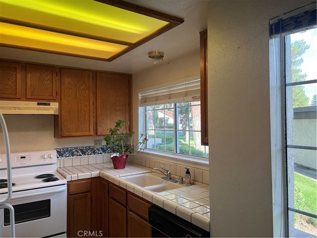 19163 Palo Verde Drive, Apple Valley, CA 92308