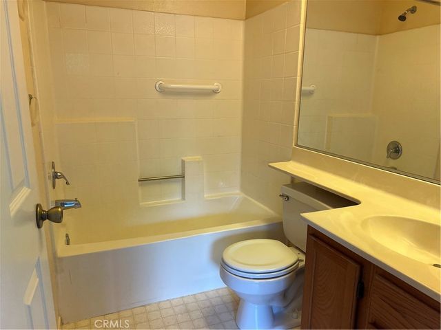 19163 Palo Verde Drive, Apple Valley, CA 92308