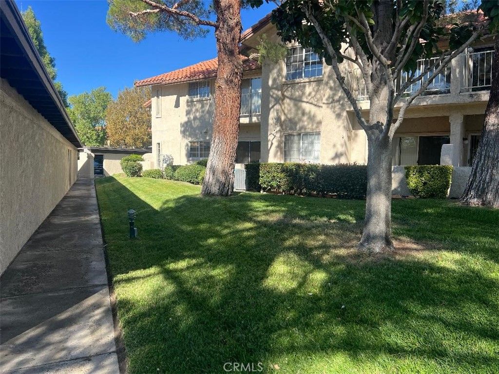 19163 Palo Verde Drive, Apple Valley, CA 92308