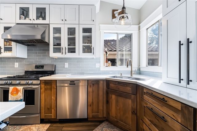 8943 Shale Valley Street, Las Vegas, NV 89123