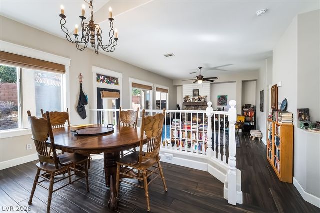 8943 Shale Valley Street, Las Vegas, NV 89123