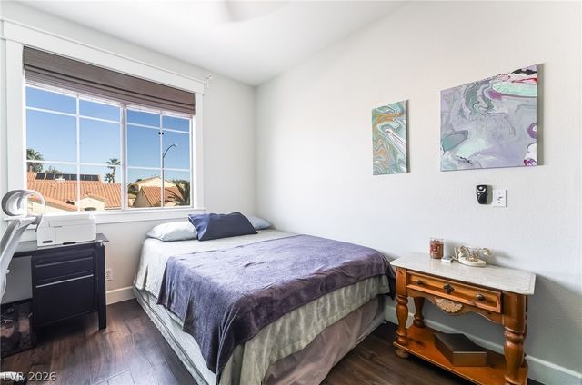 8943 Shale Valley Street, Las Vegas, NV 89123