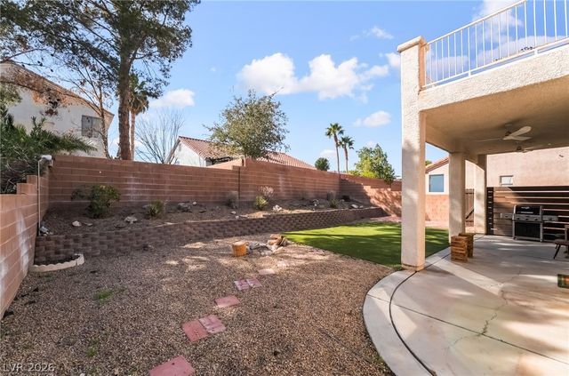 8943 Shale Valley Street, Las Vegas, NV 89123