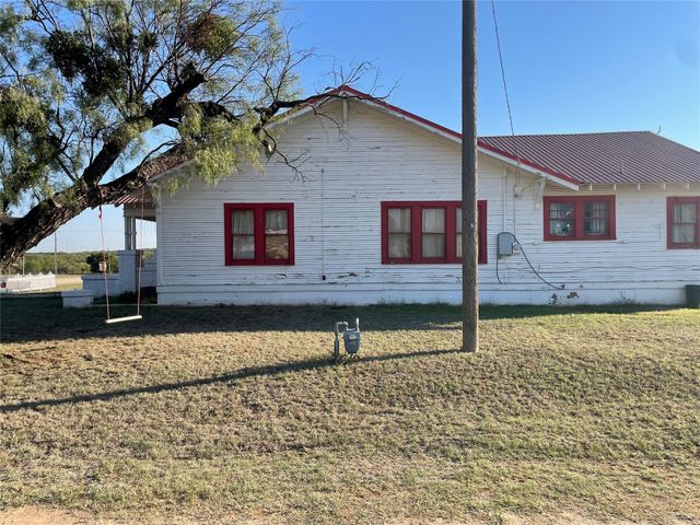 172 Hill Street, Moran, TX 76464