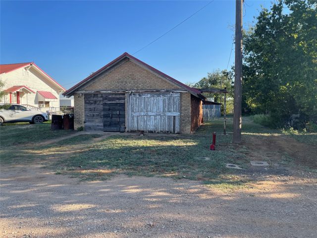 172 Hill Street, Moran, TX 76464