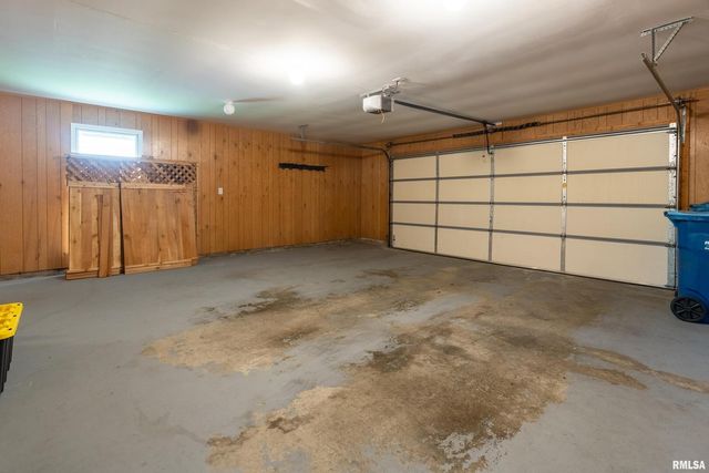 1605 S Eugene Lane, Marion, IL 62959