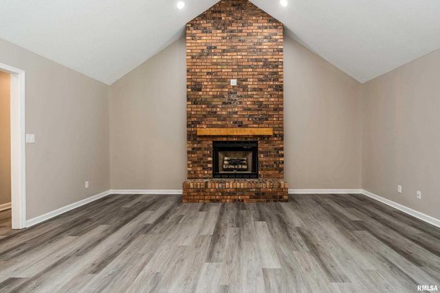 1605 S Eugene Lane, Marion, IL 62959