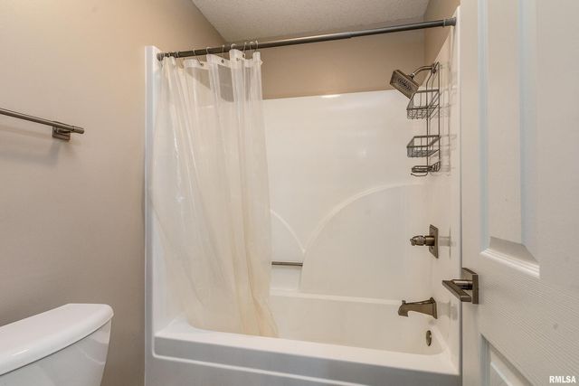 1605 S Eugene Lane, Marion, IL 62959