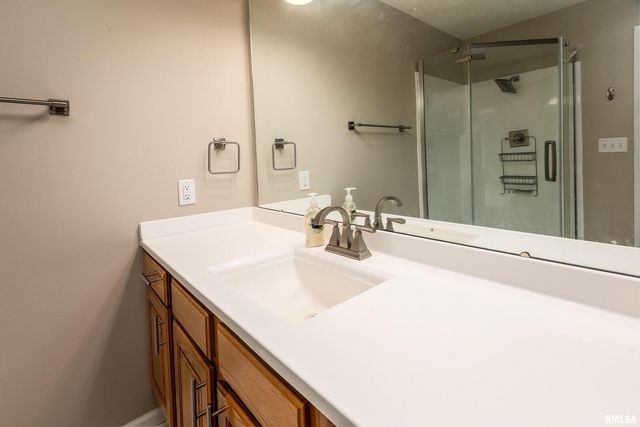 1605 S Eugene Lane, Marion, IL 62959