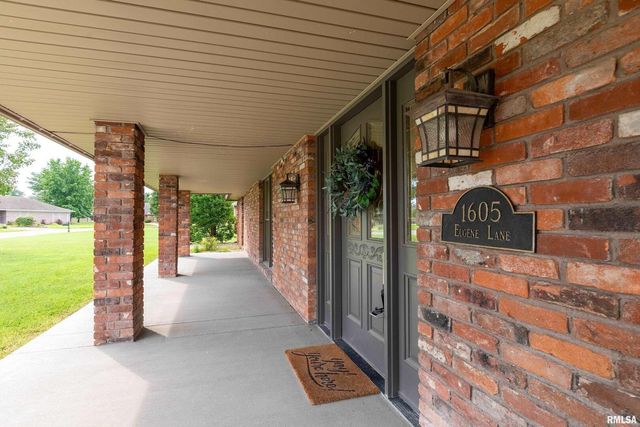 1605 S Eugene Lane, Marion, IL 62959
