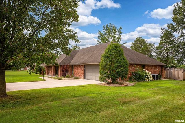 1605 S Eugene Lane, Marion, IL 62959