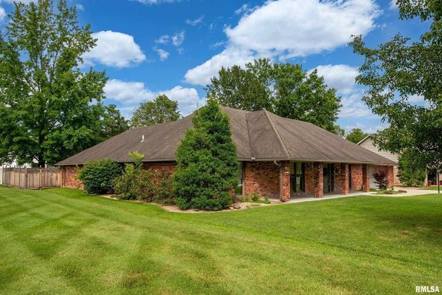 1605 S Eugene Lane, Marion, IL 62959