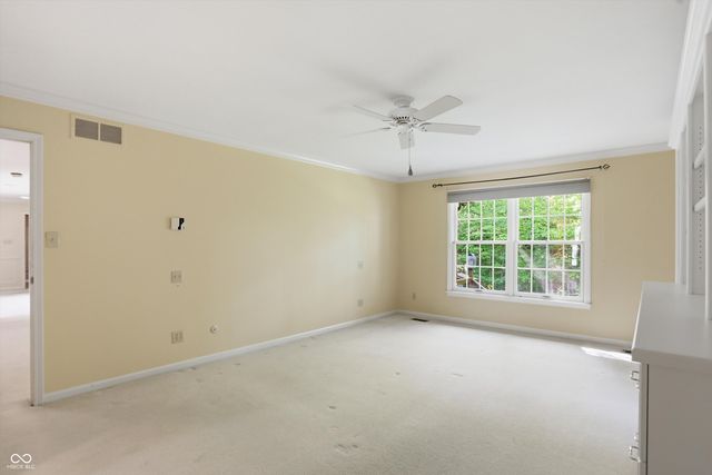 625 Eagle Creek Circle, Zionsville, IN 46077