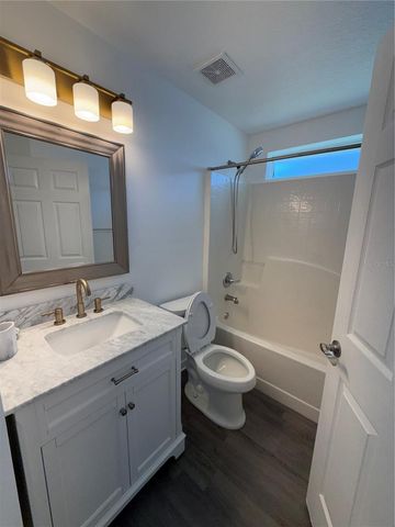 2 UPLAND PLACE, Palm Coast, FL 32164