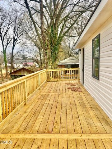 525 Lee Street, Burlington, NC 27217