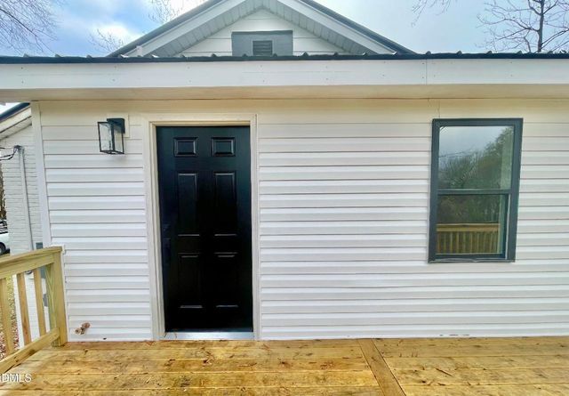 525 Lee Street, Burlington, NC 27217