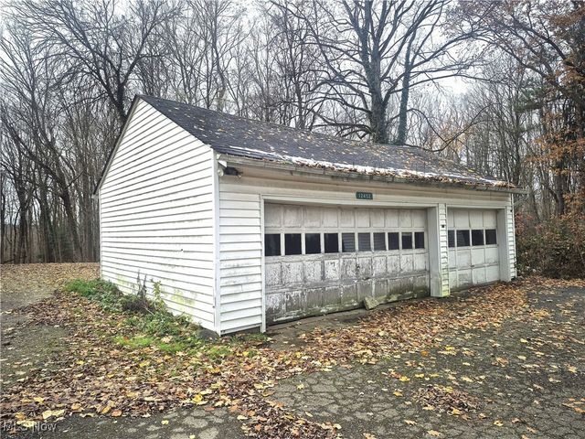 12452 Auburn Road, Chardon, OH 44024