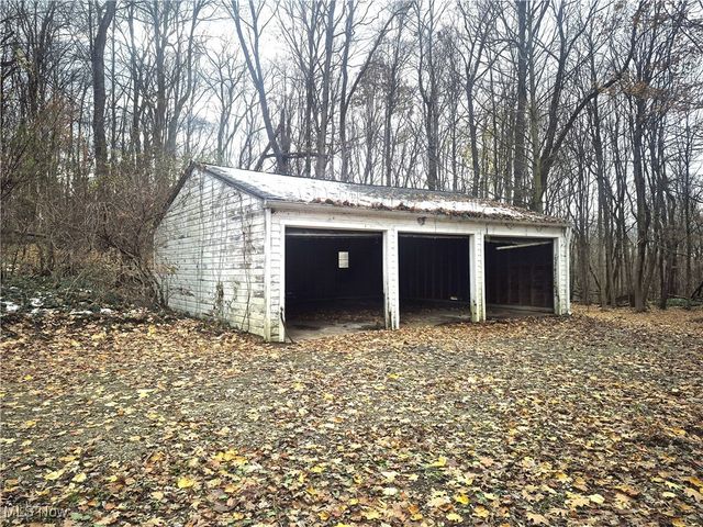 12452 Auburn Road, Chardon, OH 44024