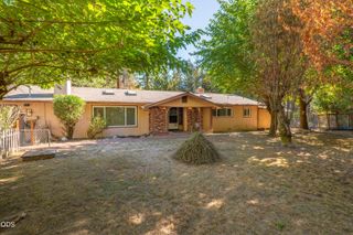 110 White Fir Drive, Grants Pass, OR 97526