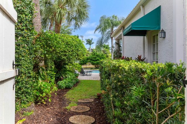 14239 Calypso Lane, Wellington, FL 33414