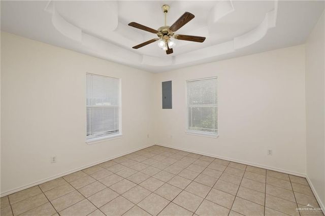 1003 W Garfield Avenue, Alton, TX 78573