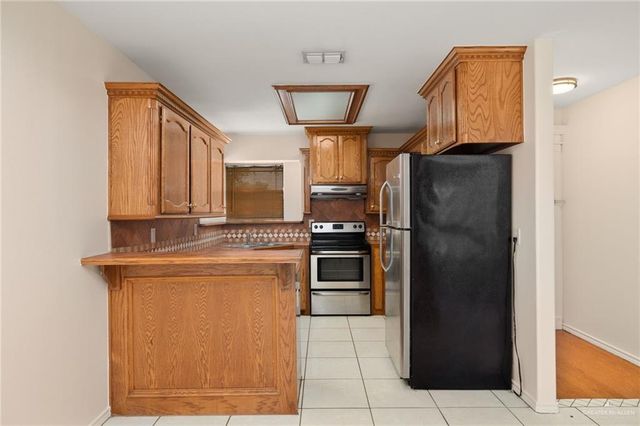 1003 W Garfield Avenue, Alton, TX 78573