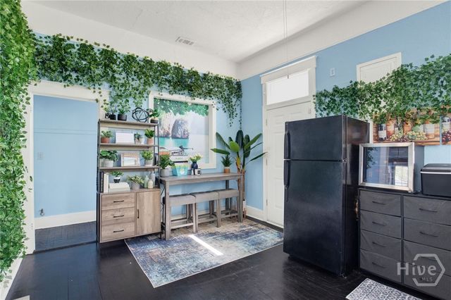 319 W 33rd Street, Savannah, GA 31401