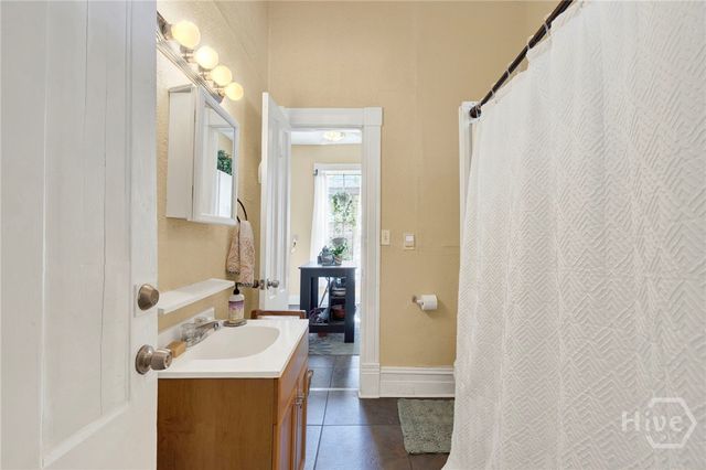 319 W 33rd Street, Savannah, GA 31401