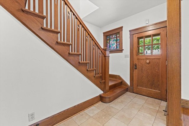 924 Hayes AVENUE, Racine, WI 53405