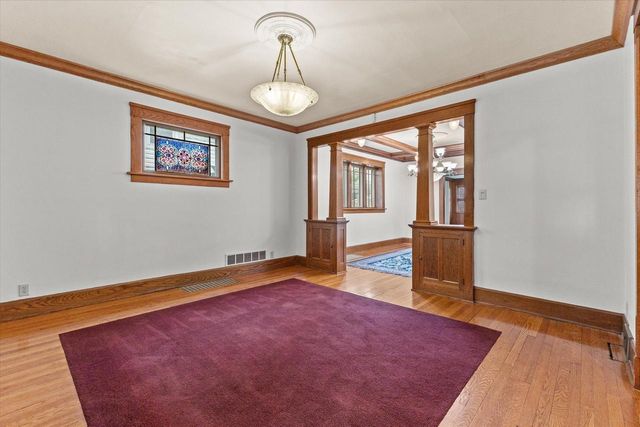 924 Hayes AVENUE, Racine, WI 53405