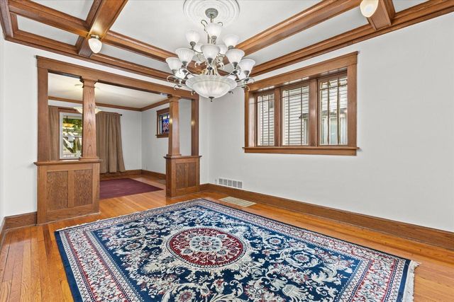 924 Hayes AVENUE, Racine, WI 53405