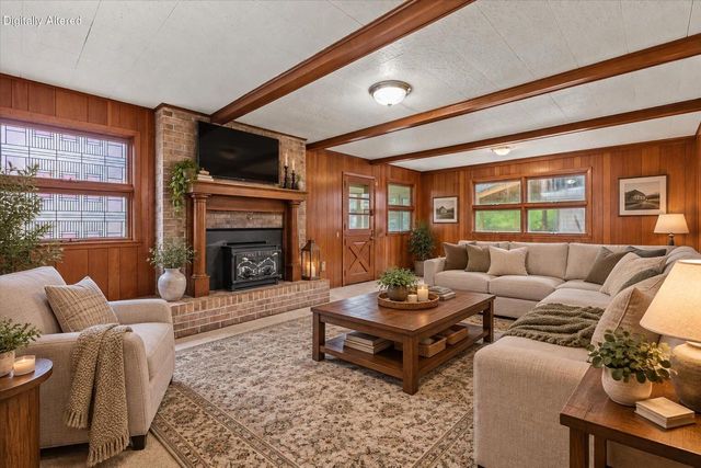 924 Hayes AVENUE, Racine, WI 53405
