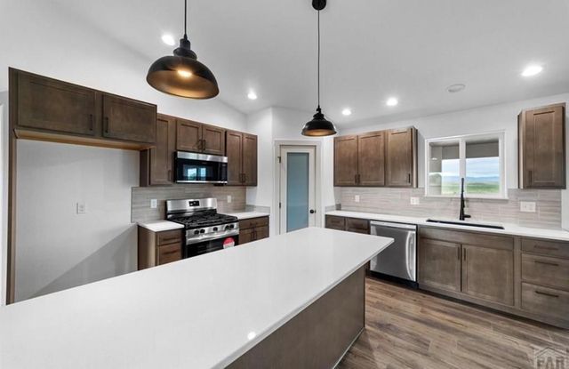 2094 W Woodstock Pl, Pueblo West, CO 81007