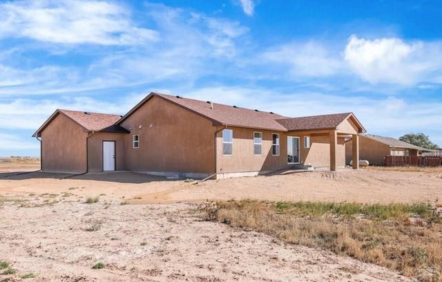 2094 W Woodstock Pl, Pueblo West, CO 81007