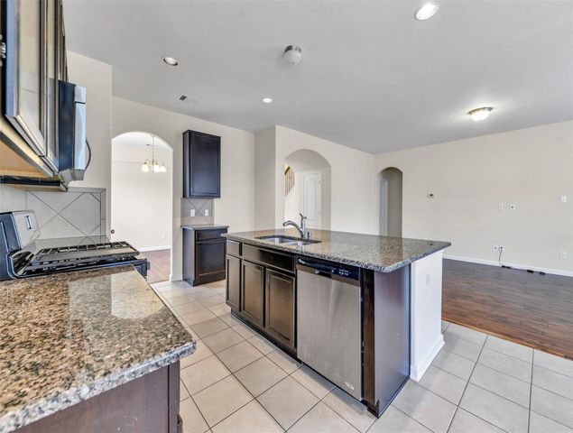 12014 Rockridge Falls Drive, Tomball, TX 77375