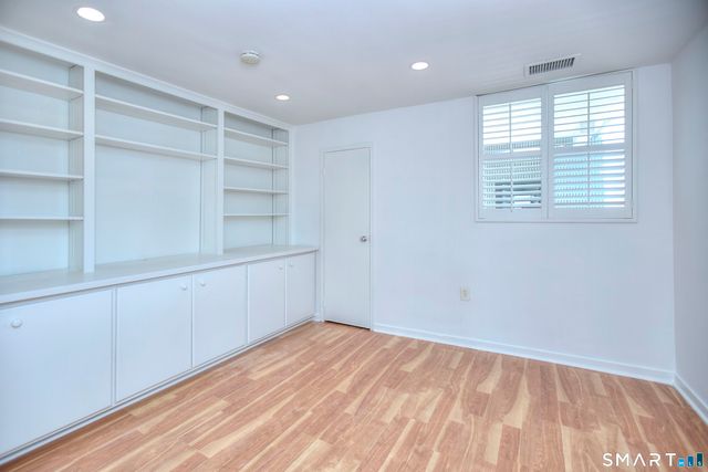 100 Seaview Avenue 4F, Norwalk, CT 06855